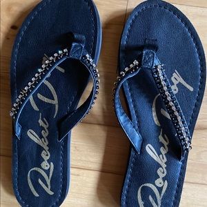 Blingy rocket dog flip flops!